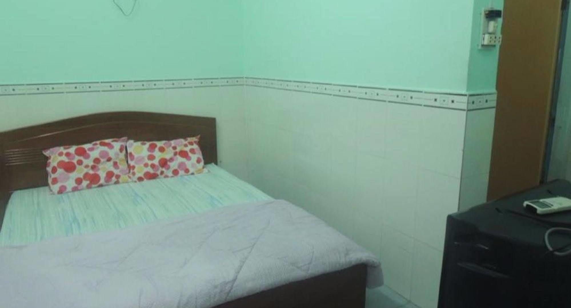 Nam Phuong Hostel Vung Tau Exterior photo